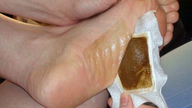 Genial: Dieses einfache Fußpflaster entgiftet den menschlichen Körper über Nacht