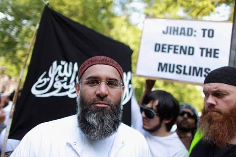 Steuerzahler finanzieren IS-Terror: So dreist nutzen Dschihadisten unsere Sozialsysteme aus 2 Steuerzahler finanzieren IS-Terror: So dreist nutzen Dschihadisten unsere Sozialsysteme aus