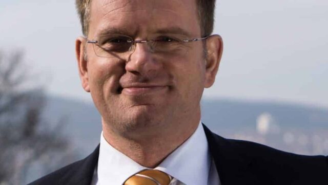 Nach linksextremen Gewaltexzess: Stuttgarter AfD-Bundestagskandidat stellt Wahlkampf ein