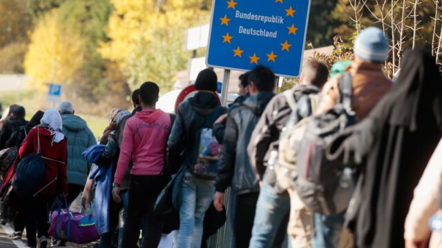 Migrationsgesellschaft: Wie das Merkel-Regime aus Deutschland einen Vielvölkerstaat macht