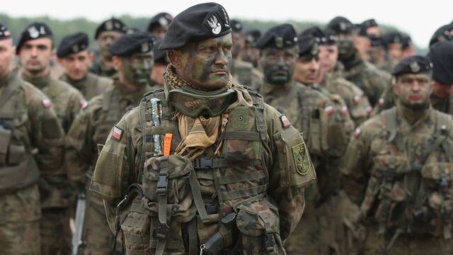 Westlicher Militärexperte in polnischen Medien: "Wir befinden uns im Krieg gegen Russland"