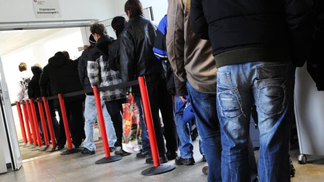 Bundesagentur für Arbeit: Zwei Millionen Ausländer beziehen in Deutschland Hartz-IV