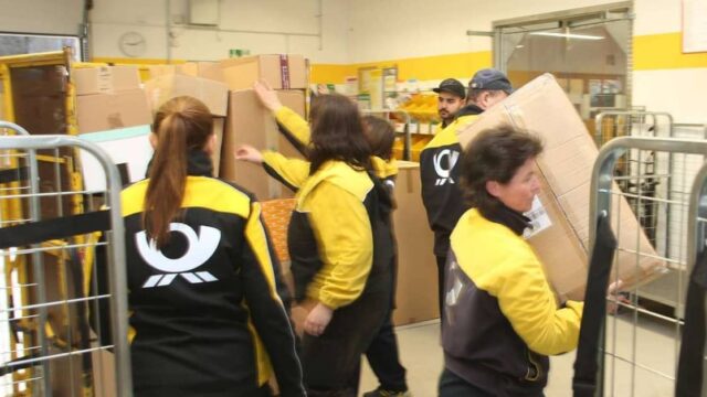 Staatliche Überwachung: 1.500 Post-Mitarbeiter filzen jährlich 15 Millionen Briefe und Päckchen