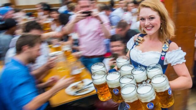 Prost! Bundesnachrichtendienst lädt Agenten auf Steuerzahlerkosten zum Oktoberfest ein