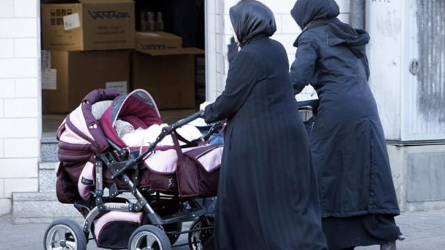 Verwaltungsgerichtshof legalisiert Mehrfachehen: Syrer wird erster Deutscher mit zwei Ehefrauen