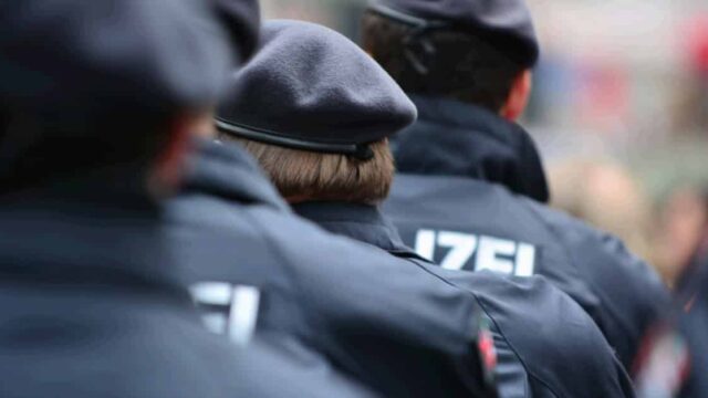 Meinungsfreiheit im "toleranten" Deutschland: Wer gegen die Ehe für alle ist, braucht Polizeischutz