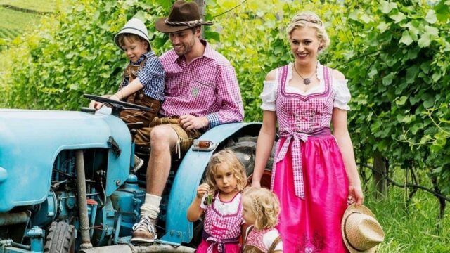 Gebührenfinanzierter NDR hetzt gegen traditionelle Familien: Vater, Mutter, Kind... alles Nazis!