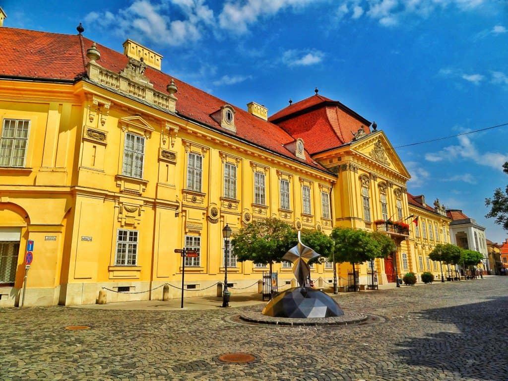 Ungarn hat zu viele weiße, christliche Menschen: Székesfehérvár darf nicht Kulturhaupstadt werden