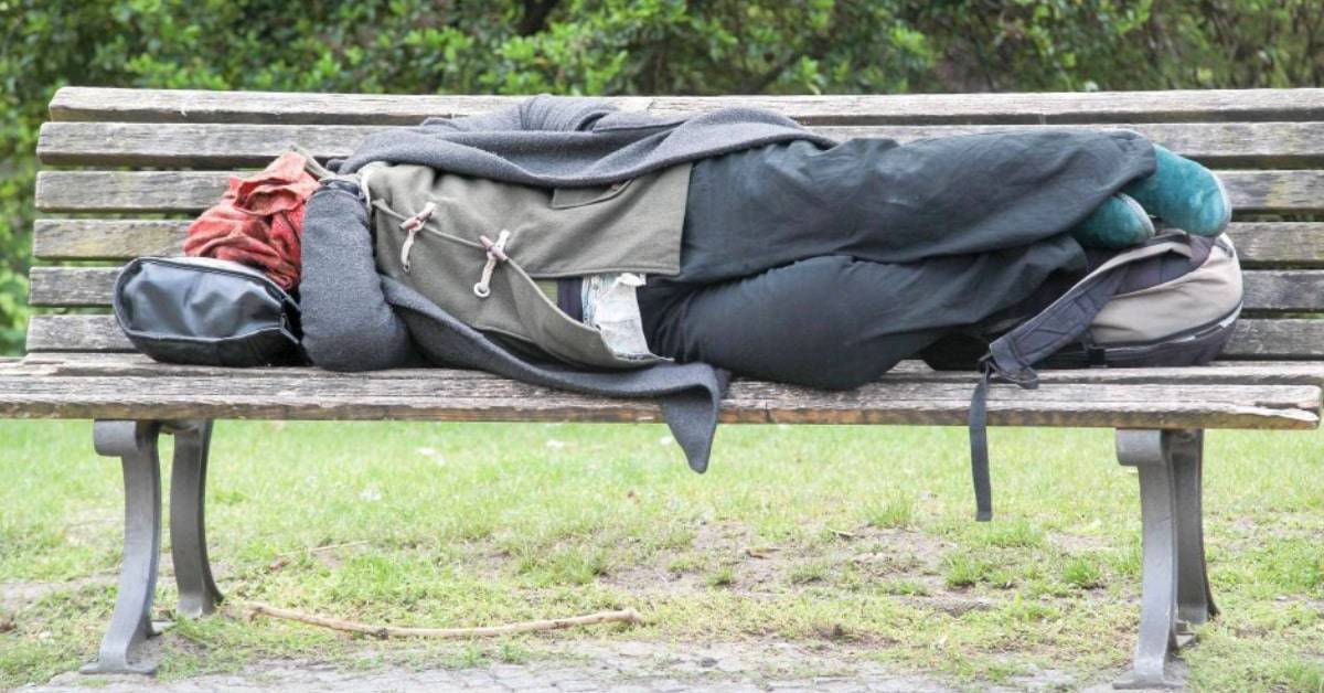 Leben am unteren Rand: So mies werden Obdachlose in Deutschland behandelt