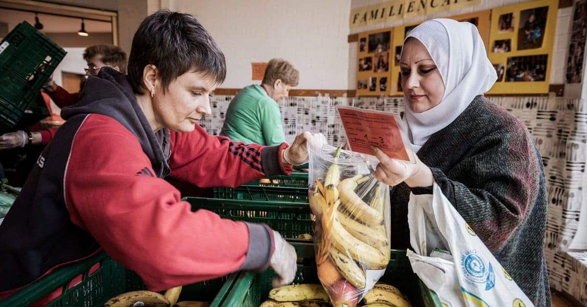 Schnorrende Asylbewerber unerwünscht: Essener Tafel versorgt nur noch bedürftige Deutsche