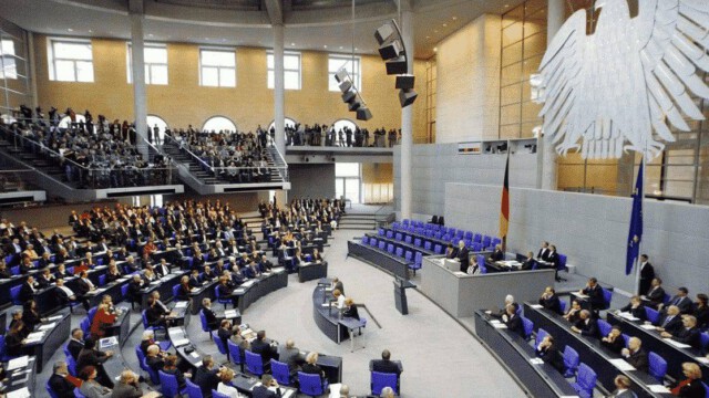Aufgedeckt: Deutscher Bundestag verurteilte Massenmigration 1996 noch als Völkermord