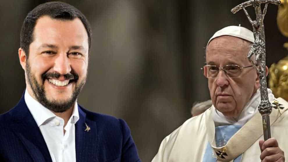 Hexenjagd in Rom: Papst will Salvini exkommunizieren, weil er keine Migranten aufnimmt