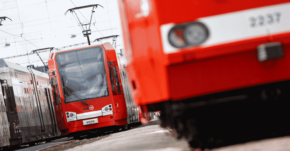 Köln: Schallende Ohrfeige für iranischen Sittenstrolch – 69-Jährige Rentnerin greift in S-Bahn durch