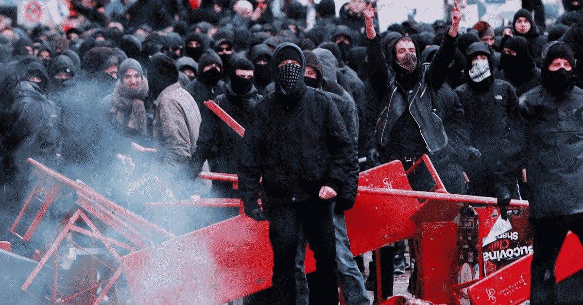 Anti-Extremismusklausel abgelehnt: Bundesregierung finanziert ANTIFA auch weiterhin mit Steuergeld