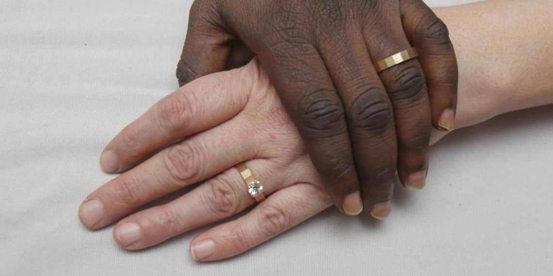 Scheinehe in Österreich verhindert: Polizei stürmt Hochzeit und nimmt afrikanischen Asylbetrüger fest