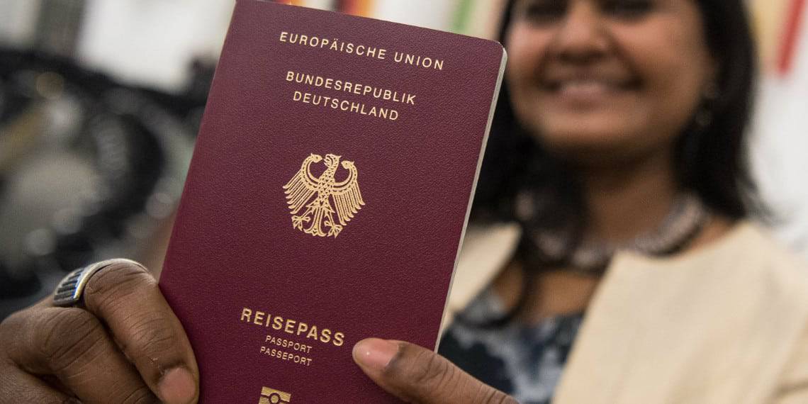 Wahnsinn: Einbürgerung von Polygamisten und Pass-Wegwerfern? In Deutschland kein Problem!