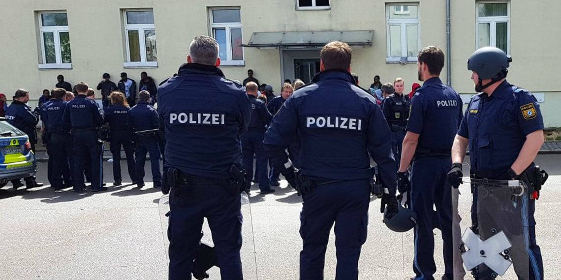 Asylterror in Regensburg: Migranten drohen unverblümt mit Ermordung von deutschen Polizisten