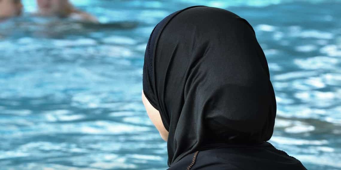 Syrische Asylantin klagt erfolgreich gegen Burkini-Verbot – Deutsche Justiz unterwirft sich