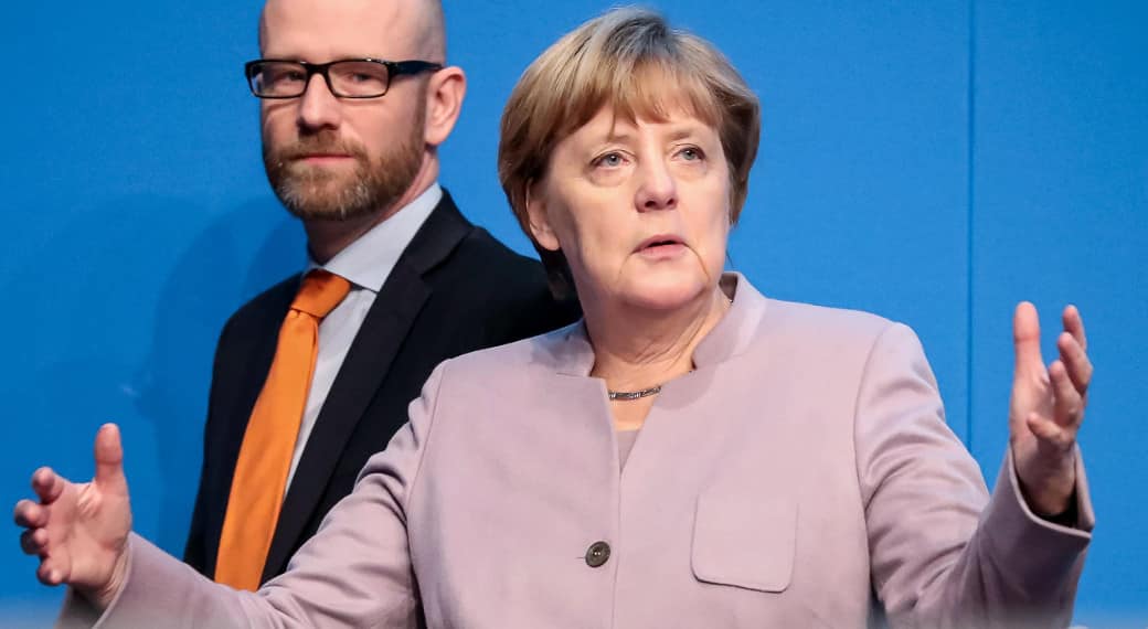 Merkel bläst zur Jagd auf Asylkritiker – 2004 sagte sie noch: „Man kann rechts und Demokrat sein“