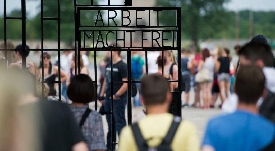 Zwangsbesuche für Schüler in Holocaust-Stätten: CDU-Chefin will Schuldkult im Lehrplan verankern