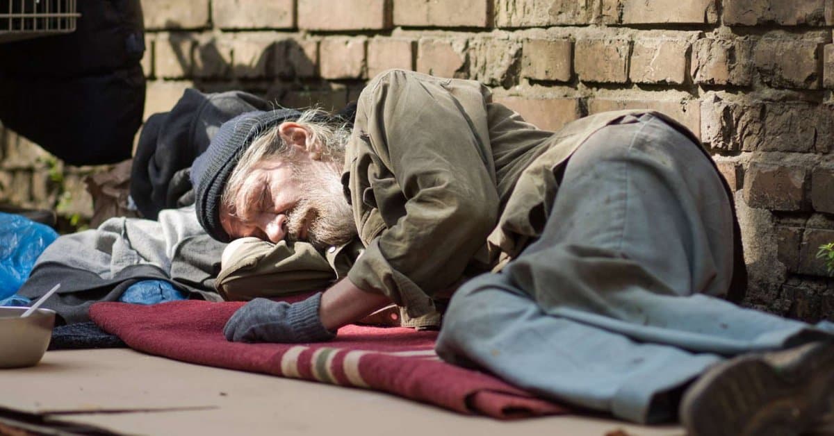 Hamburg: Eiseskälte fordert drei tote Obdachlose – Asylforderer wärmen sich derweil am Kamin