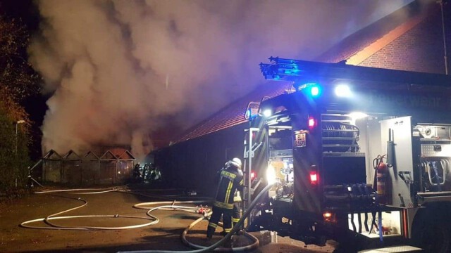 Geeste: Asylforderer brennt in Partylaune Heim nieder – 150.000 Euro Schaden