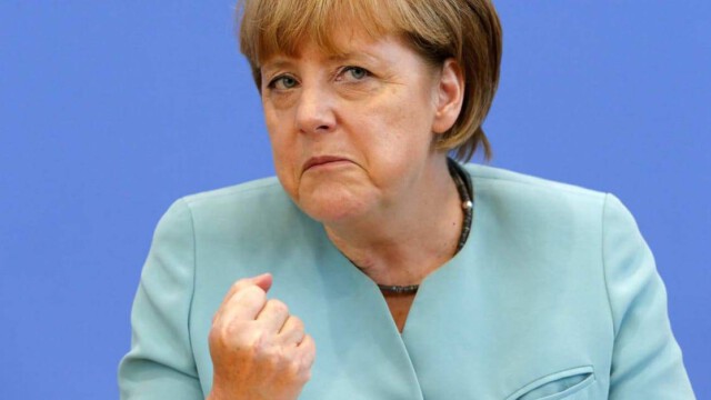 Merkels Antwort auf Migrantengewalt: Mehr Stellen im Kampf gegen Rechts