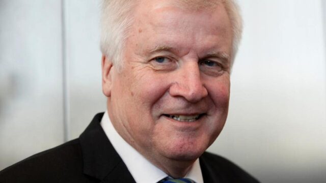 Weniger Asylanträge? So dreist manipuliert Horst Seehofer die Statistiken