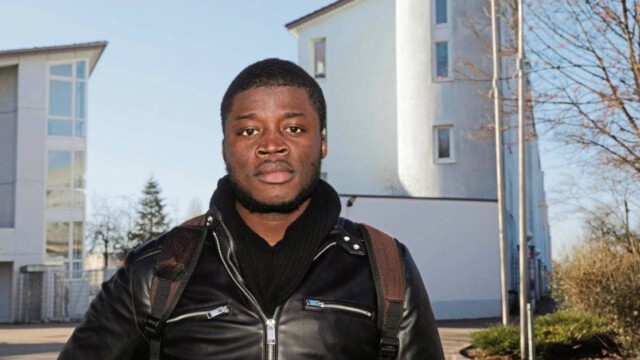 Dreistigkeit siegt: Krimineller Kameruner darf offiziell in Deutschland bleiben - Anwalt hilft