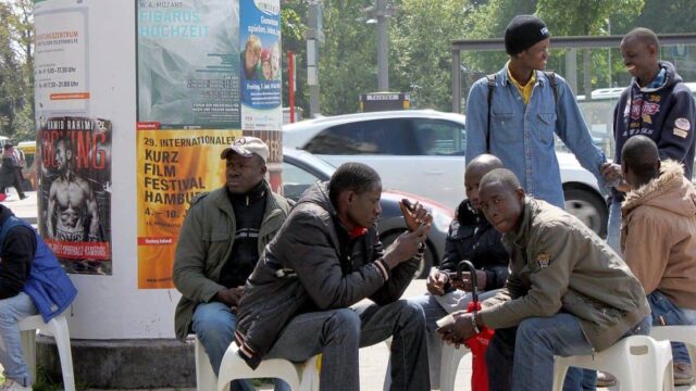 Trotz Corona: Plan zur Afrikanisierung Europas wird durchgepeitscht - Medien schweigen