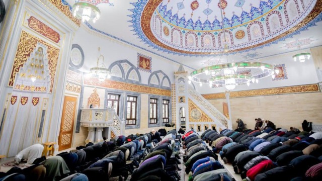 Ditib-Moschee Wuppertal: Gebetsorgie von 200 Moslems bleibt trotz Kontaktverbots straffrei