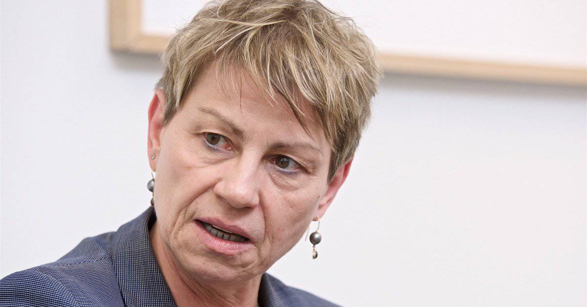 Während Deutsche ihren Job verlieren: Berliner Sozialsenatorin fordert Hotel-Luxus für Illegale