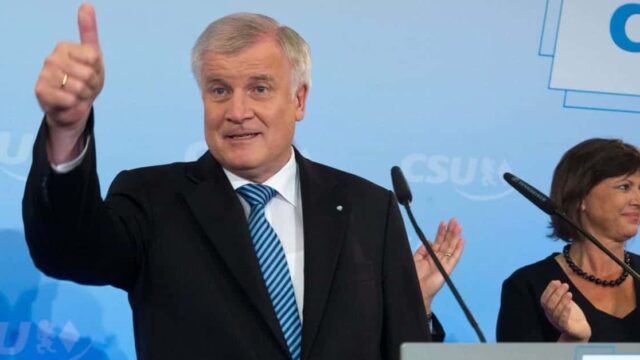 Horst Seehofer holt wieder hunderte Illegale aus Italien und Malta in unsere Sozialsysteme!