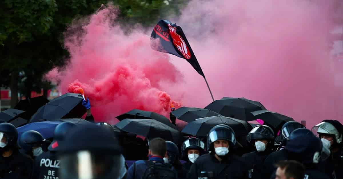 Berlin: Rot-grüne Politiker solidarisieren sich mit linksextremen Straftätern