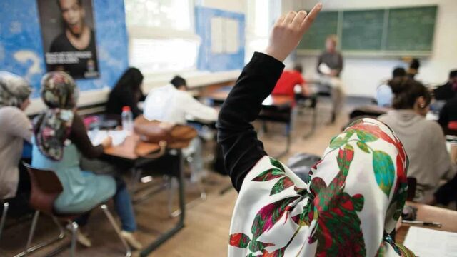 Integrationsunwillige Türken ziehen vor Gericht: Kinder sollen türkisch in der Schule sprechen