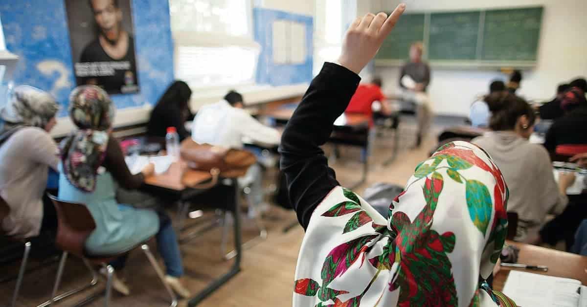 Integrationsunwillige Türken ziehen vor Gericht: Kinder sollen türkisch in der Schule sprechen