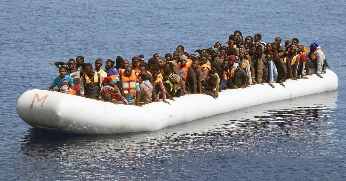 Asylorganisationen bezahlen Schlepper im Mittelmeer für Einschleusung von Migranten