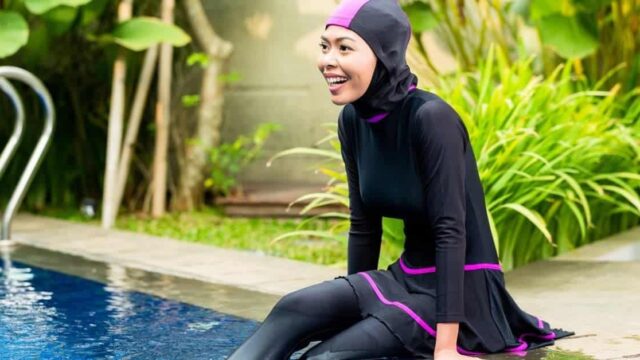 Kniefall vor dem Islam: Duisburger Therme verbietet Frauen knappe Bikinis