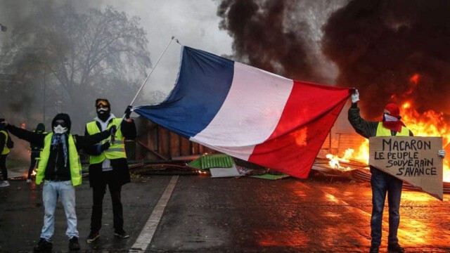 Schmelztiegel droht zu explodieren: Frankreich und USA stehen kurz vor dem Bürgerkrieg