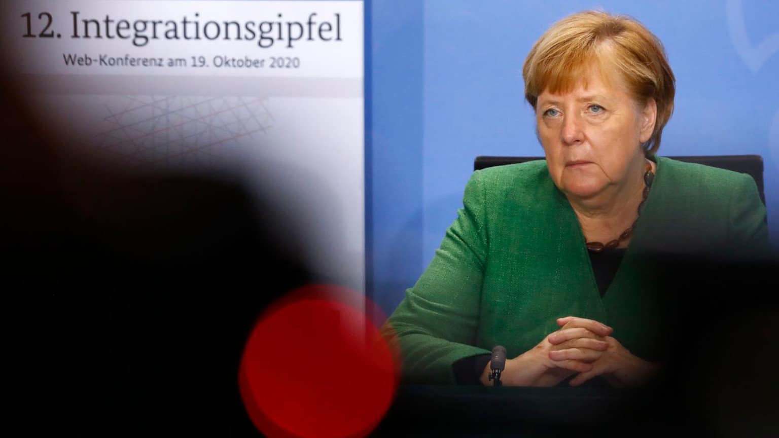 Integrationsgipfel: Kanzlerin Merkel zufrieden - Deutschland wird Vielvölkerstaat