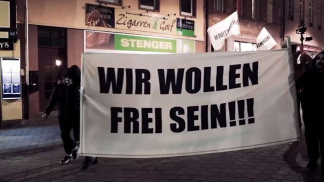 „Wir sind der Souverän!“ – Hunderte Menschen besetzen Straßen und Plätze in Aschaffenburg