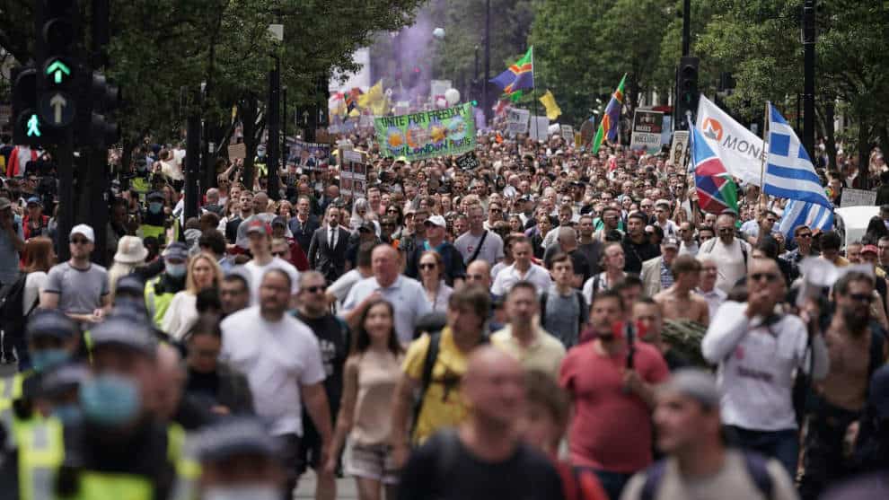 London: Über 1 Mio. Menschen protestieren gegen Corona-Diktatur – Medien schweigen