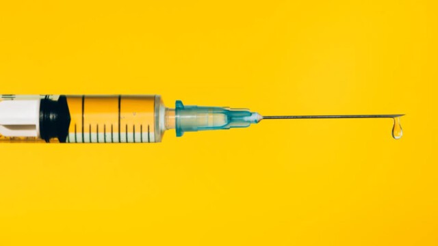 Neues Gesetz: Bundesregierung darf Impfstoffe einsetzen, die sich selbst übertragen