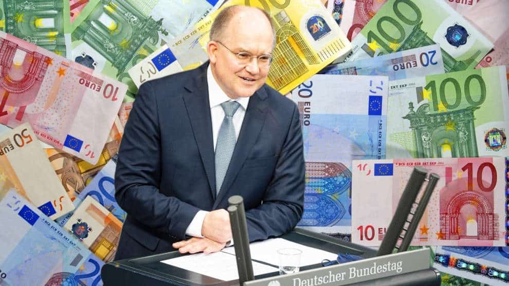 Nebeneinkünfte verdoppelt: Bundestagsabgeordnete scheffeln Millionen