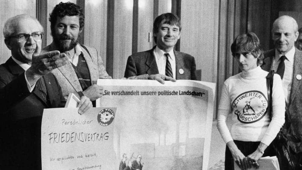 Aufgedeckt: Grüne Europaabgeordnete spionierte jahrelang für die DDR-Staatssicherheit