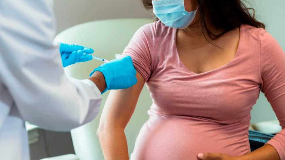 Genozid an Ungeborenen: STIKO empfiehlt Corona-Impfung für Schwangere und Stillende