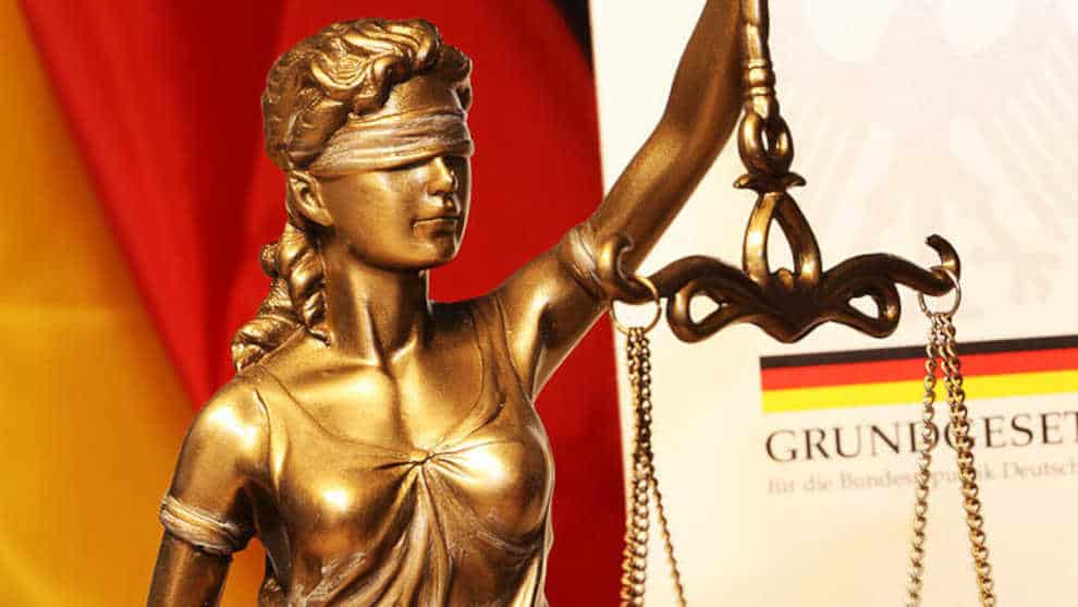 Grundgesetz zu Tode vergewaltigt: Warum Deutschland endlich eine Verfassung braucht!