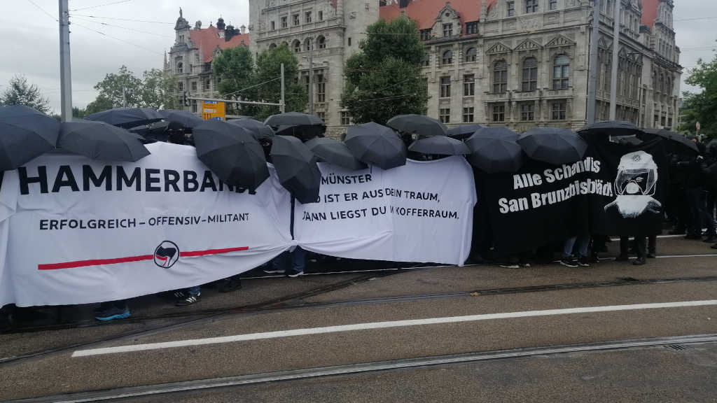 Demonstration in Leipzig: Die Antifa solidarisiert sich offen mit der brutalen Hammerbande