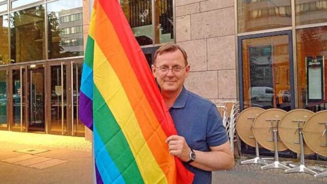 Bodo Ramelow über den Osten und Identitätspolitik: „Die Regenbogenfahne ist mir am liebsten!“