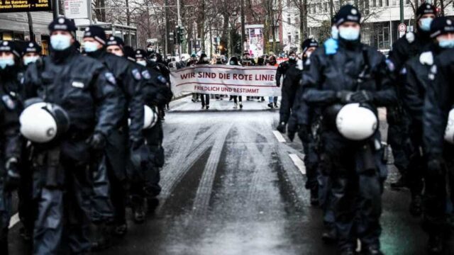 Aufruf an die Soldaten und Polizisten der Bundesrepublik Deutschland: Schließt euch an!